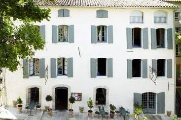 هتل Restaurant Des Deux Rocs