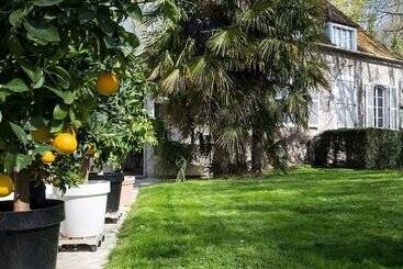 تختخواب و صبحانه Chambres Et Tables D Hotes Du Puits D Athie