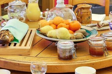 تختخواب و صبحانه Relais De L Alsou