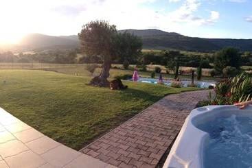 تختخواب و صبحانه Relais De L Alsou