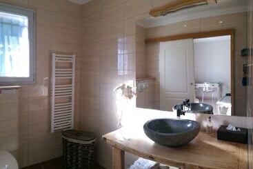 تختخواب و صبحانه Relais De L Alsou