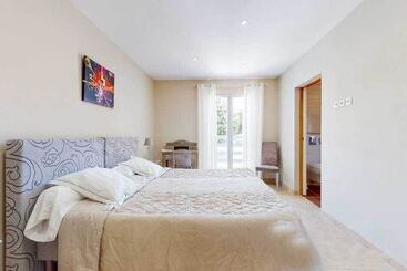 تختخواب و صبحانه Relais De L Alsou
