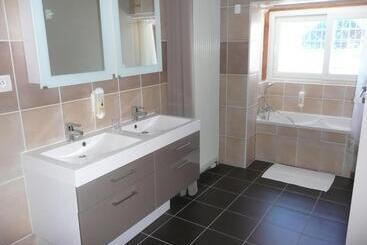 تختخواب و صبحانه Residence L'etoile Du Sancy