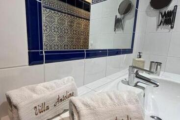 تختخواب و صبحانه Villa Antoline