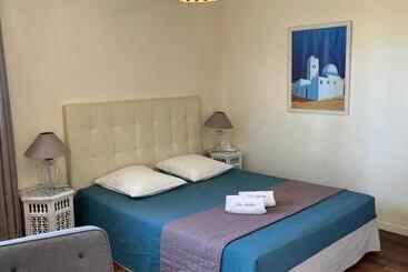 تختخواب و صبحانه Villa Antoline
