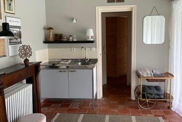 تختخواب و صبحانه Villa Tourelle