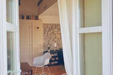 تختخواب و صبحانه Villa Tourelle