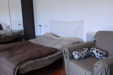 تختخواب و صبحانه Villa Tourelle
