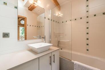 Eden Hotel, Apartments And Chalet Chamonix Les Praz