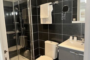 هتل Logis Hôtel Belle Etoile Vichy