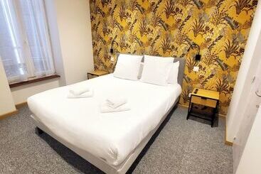 هتل Logis Hôtel Belle Etoile Vichy