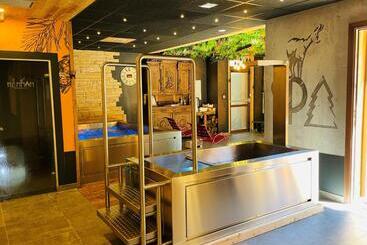 هتل Chamois Lodge