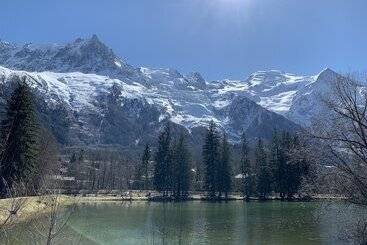 هتل Des Lacs