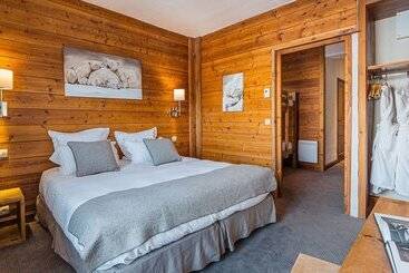 هتل Hôtel Carlina By Les Etincelles