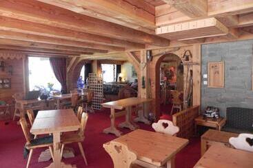 هتل Chalet Hôtel L Ecureuil