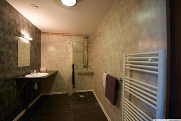 هتل Hôtel La Tente Verte
