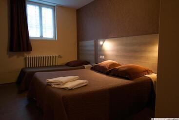 هتل Hôtel La Tente Verte