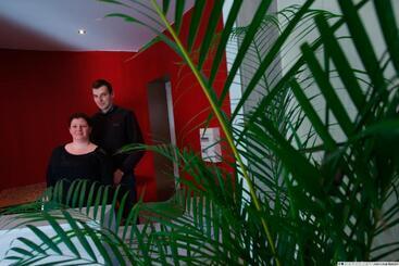 هتل Hôtel La Tente Verte