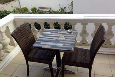 هتل Hôtel Le Magenta