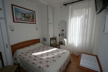 هتل Hôtel Le Magenta
