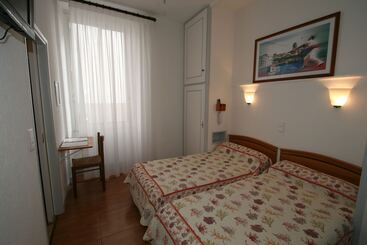 هتل Hôtel Le Magenta