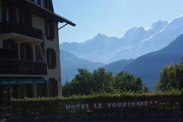 هتل Hôtel Le Tourisme
