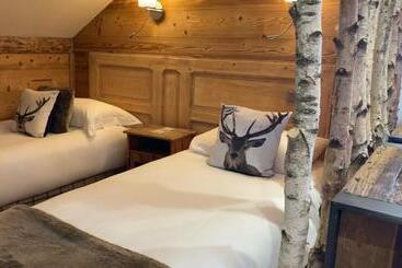 هتل Hôtel Les Cimes