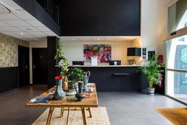 هتل Kyriad Anglet  Biarritz