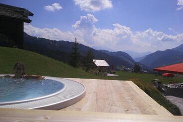 هتل Le Lodge Chasse Montagne