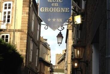 هتل Quic En Groigne