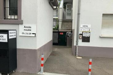 هتل Studio/hôtel Porte De France