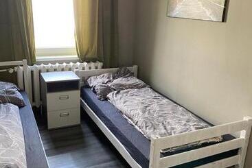 M&r Hostel