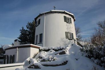 تختخواب و صبحانه De Witte Molen Kranenburg