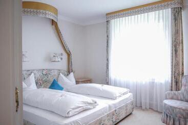 مبيت وإفطار Villa Adolphine