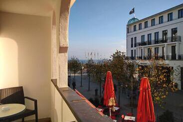 Esplanade & Aparthotel Rialto