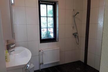 هتل Altes Zollhaus Am Klinikum
