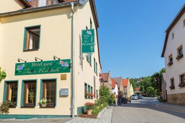 هتل Garni Zum Rebstock