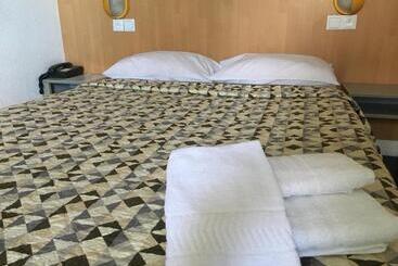 هتل Hôtel Noctuel Blois Sud