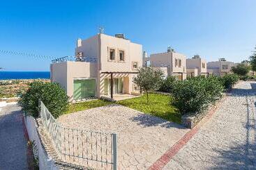 Athoniki Villas