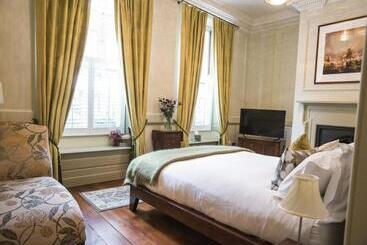 تختخواب و صبحانه 38 St Giles