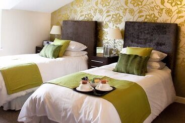 مبيت وإفطار Willow Cottage