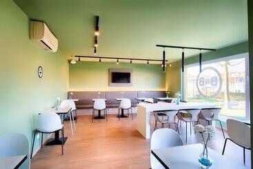 B&b Hotel Baden Airpark
