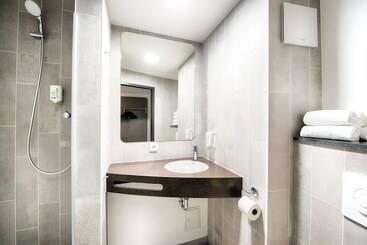 B&b Hotel Baden Airpark