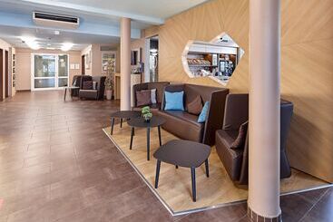 B&b Hotel Köln Airport