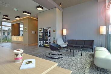 B&b Hotel Köln Airport