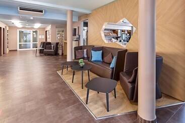 B&b Hotel Köln Airport