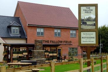 هتل Fallow Field, Telford By Marston's Inns