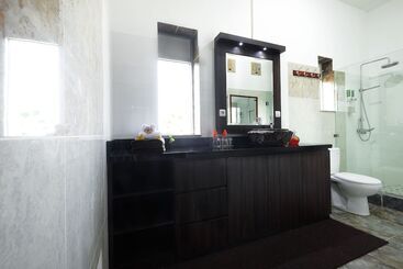 هتل Villa Buah