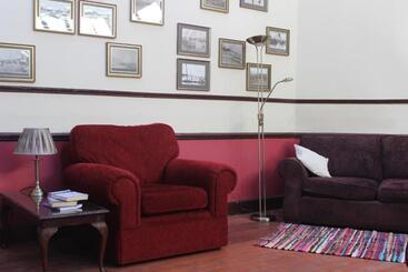 Murray Library Hostel