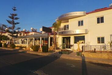 Neptune Hotel Apartments Paphos